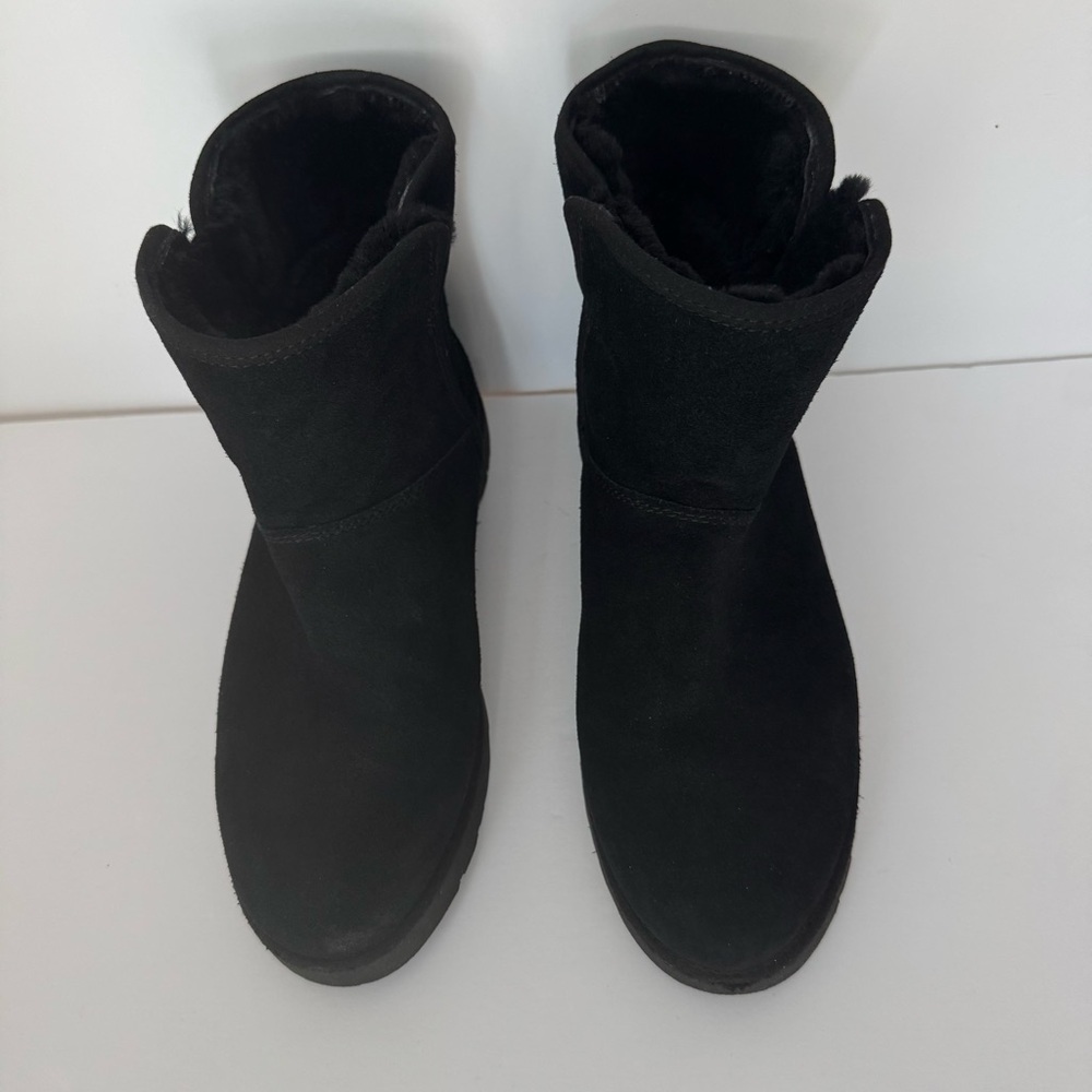 UGG Cory Black Sheepskin Winter Boots 5 1/2” Shaft Height Size 7 - Picture 8 of 16